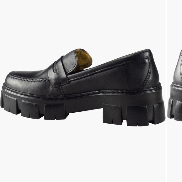 NWB- 10.5 Black leather - Sandro Moscoloni lug sole loafers - fits like … - Picture 2 of 5